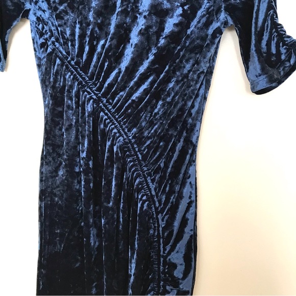H&M Crushed Velvet Fitted Mini Dress | Blue Velvet Bodycon Ruched Dress - Picture 5 of 13